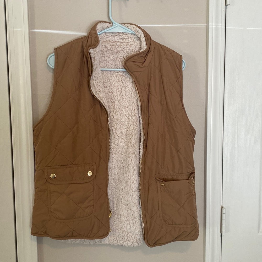 Reversible brown vest L